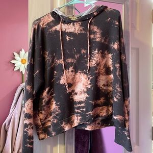 Tye-Dye Long Sleeve Hoodie
